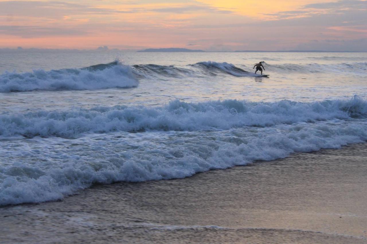 Cabinas Sunset Jaco Exterior photo
